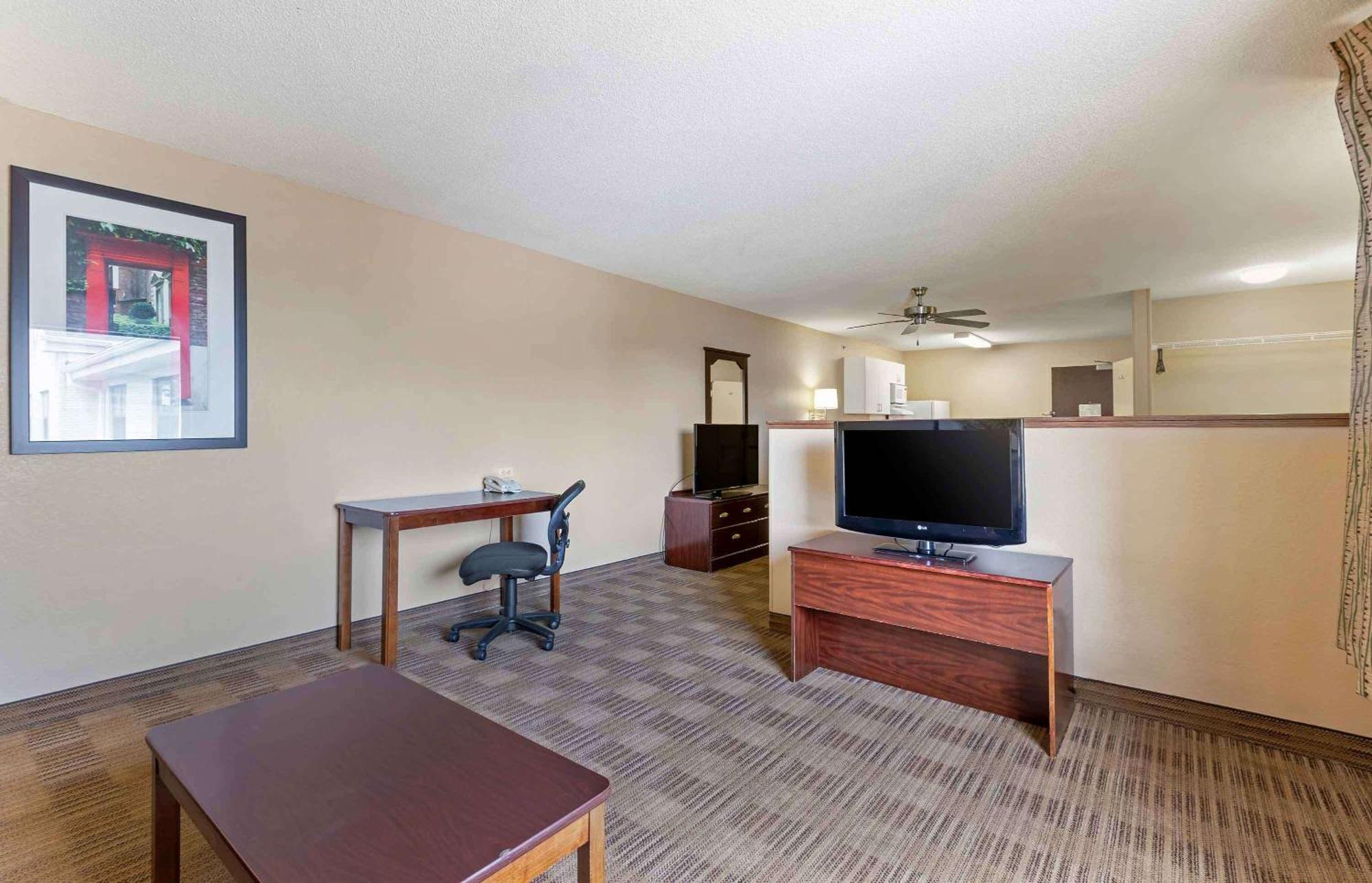 Extended Stay America Select Suites - Des Moines - Urbandale Clive Exterior photo