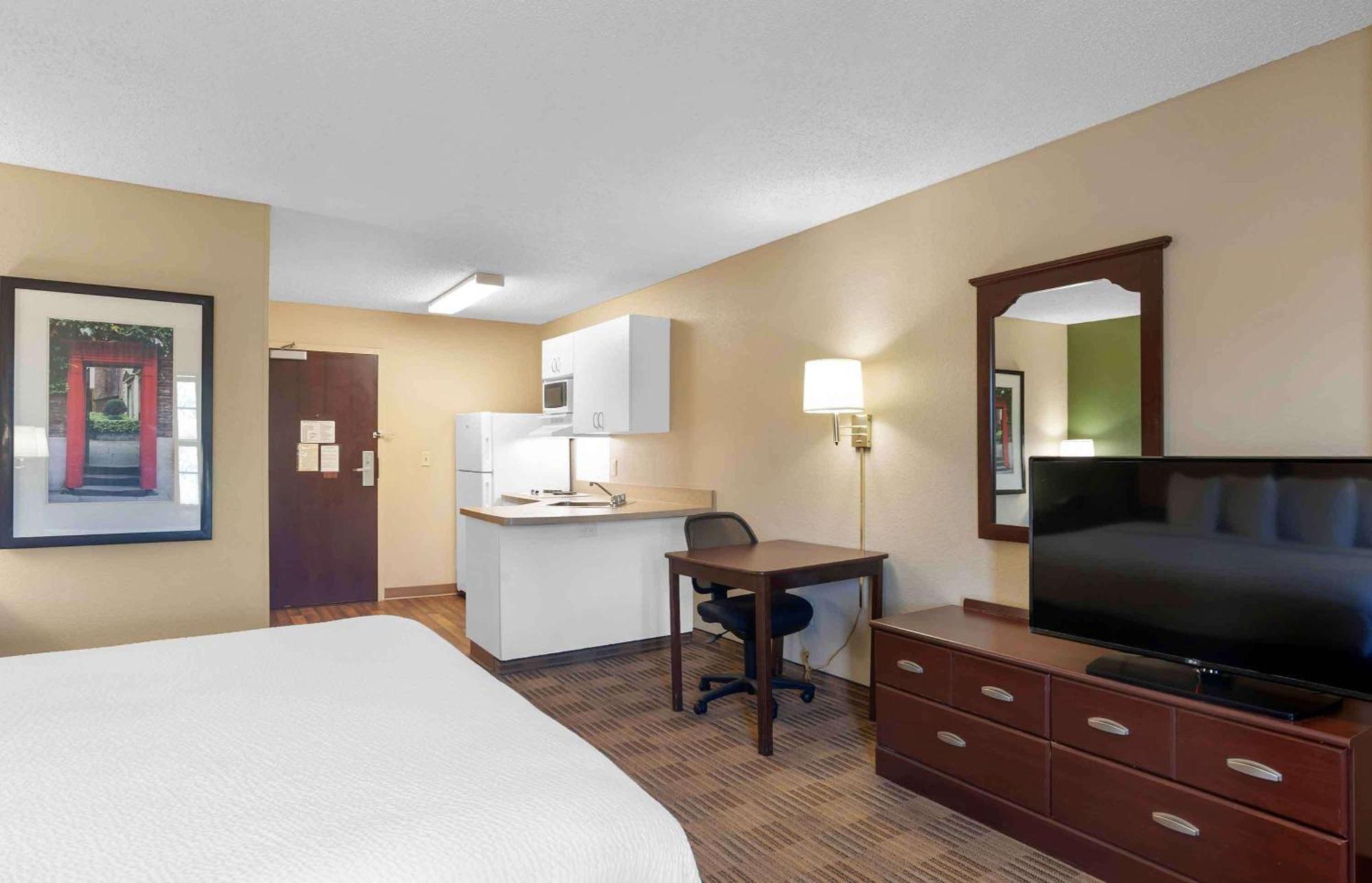 Extended Stay America Select Suites - Des Moines - Urbandale Clive Exterior photo