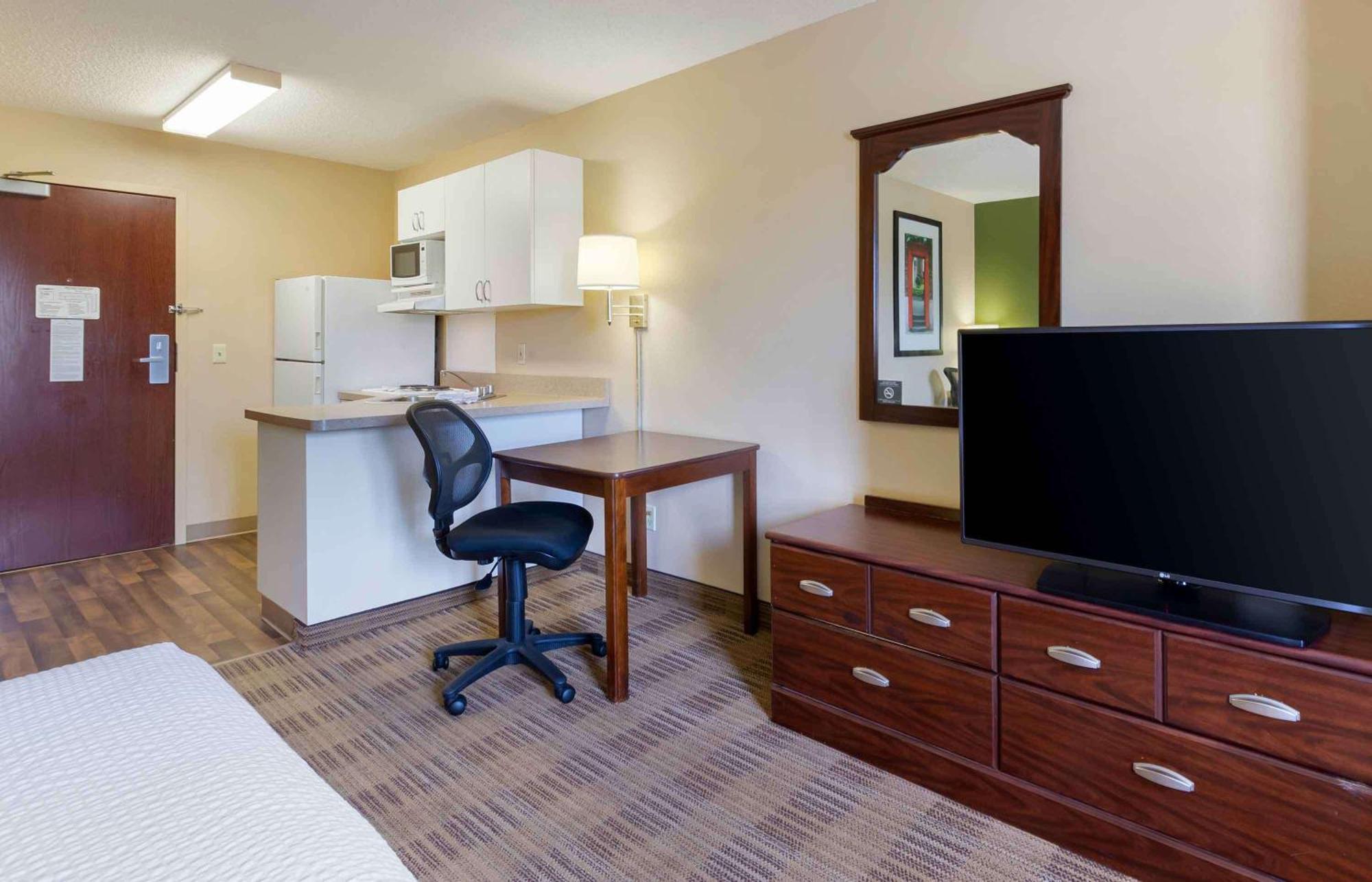 Extended Stay America Select Suites - Des Moines - Urbandale Clive Exterior photo