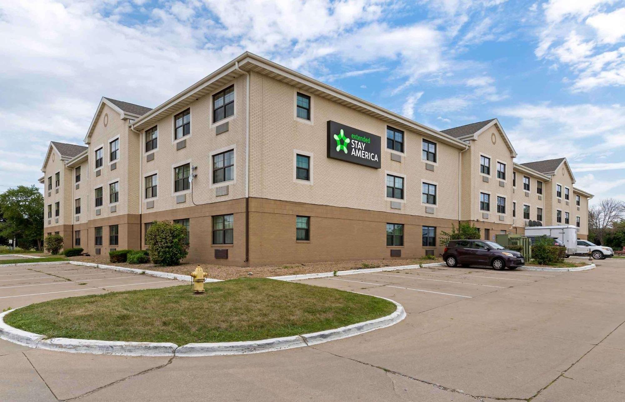 Extended Stay America Select Suites - Des Moines - Urbandale Clive Exterior photo