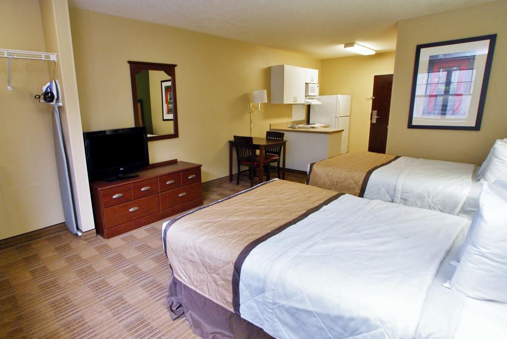 Extended Stay America Select Suites - Des Moines - Urbandale Clive Exterior photo